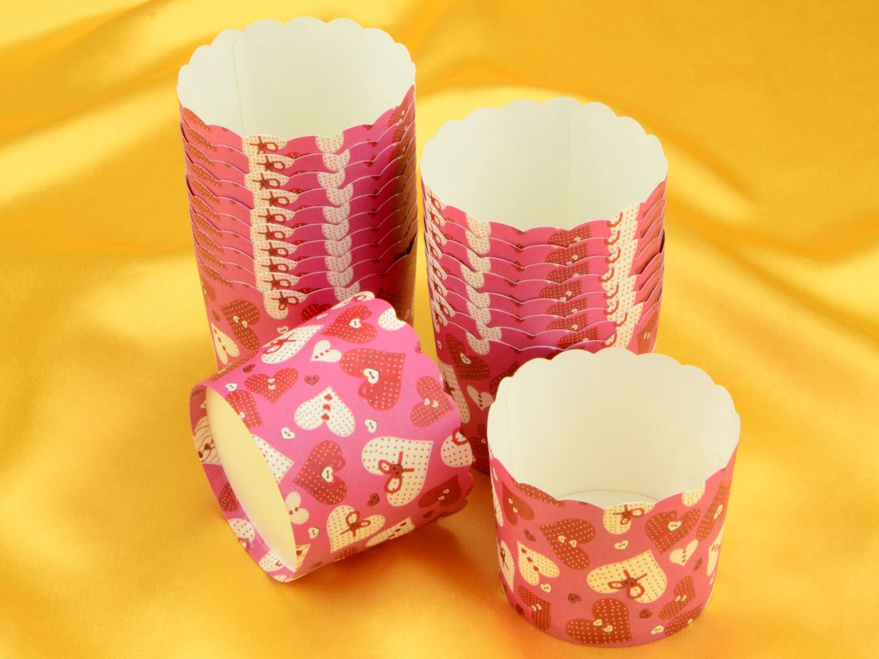 cupcake cup gross pinke herzen 20 stueck