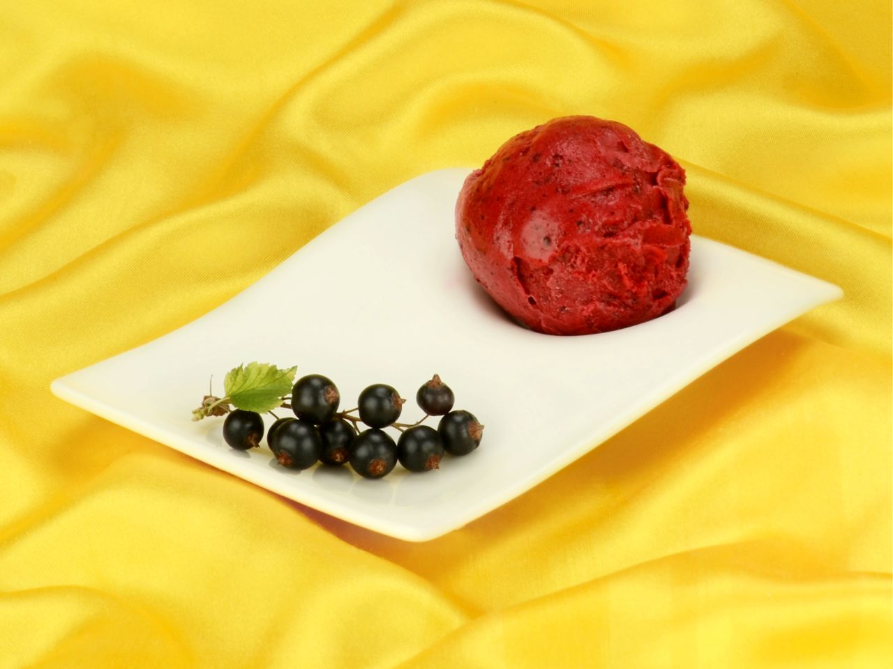 eispulver schwarze johannisbeere 203g