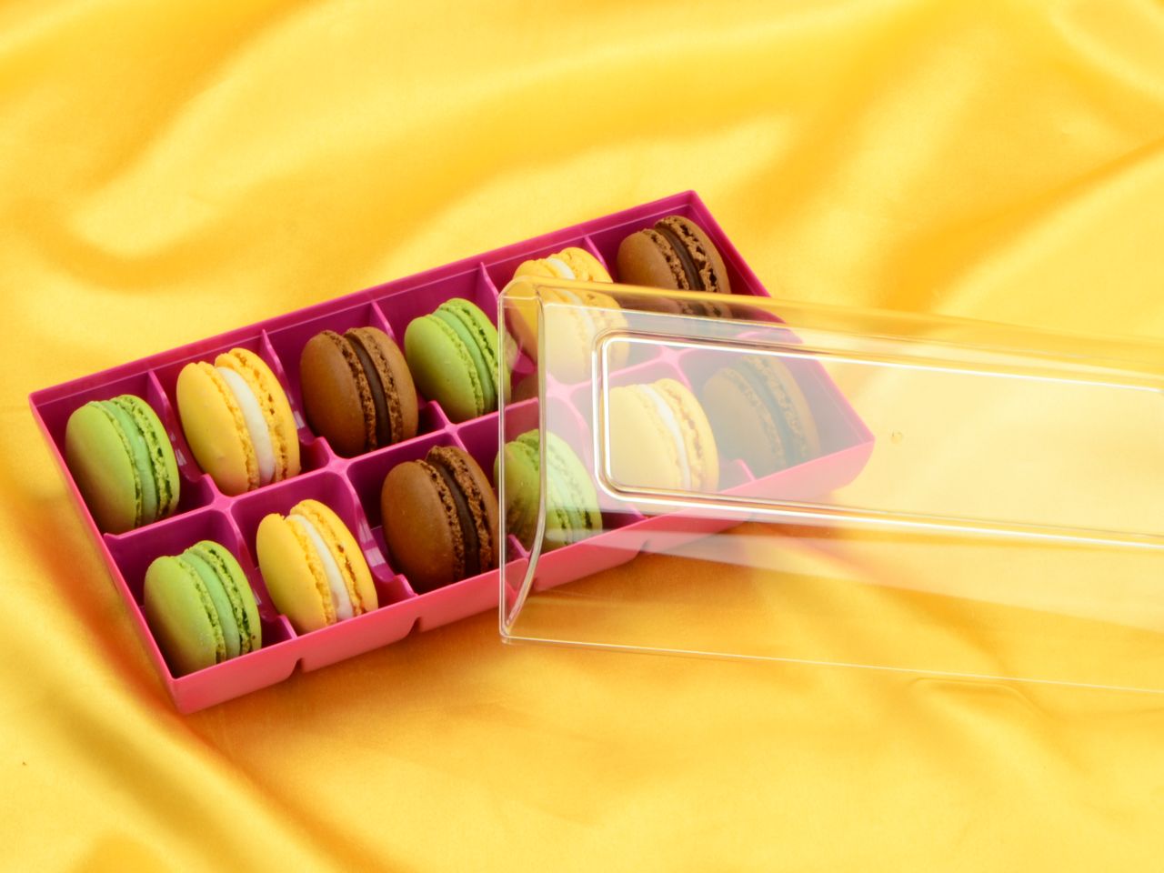 macaron verpackung fuchsia 12er