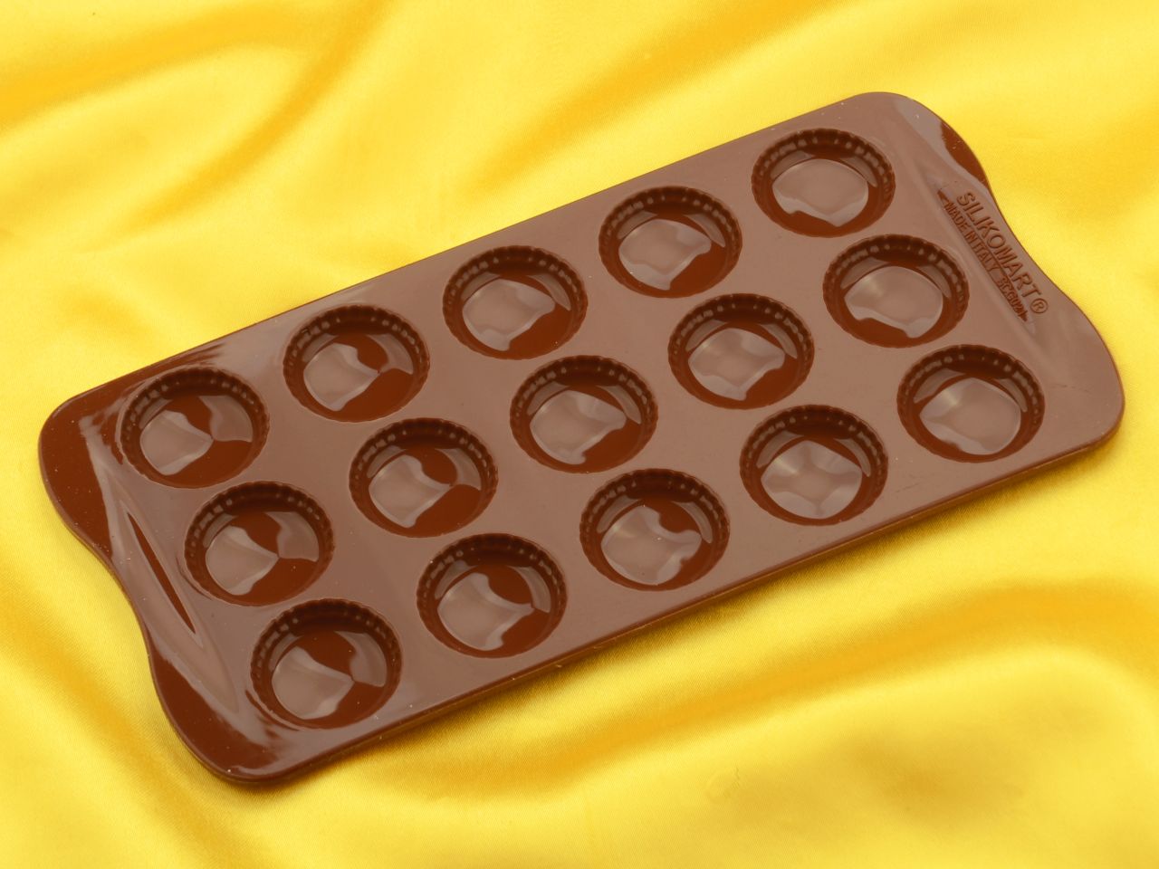 silicone praline mould macaron