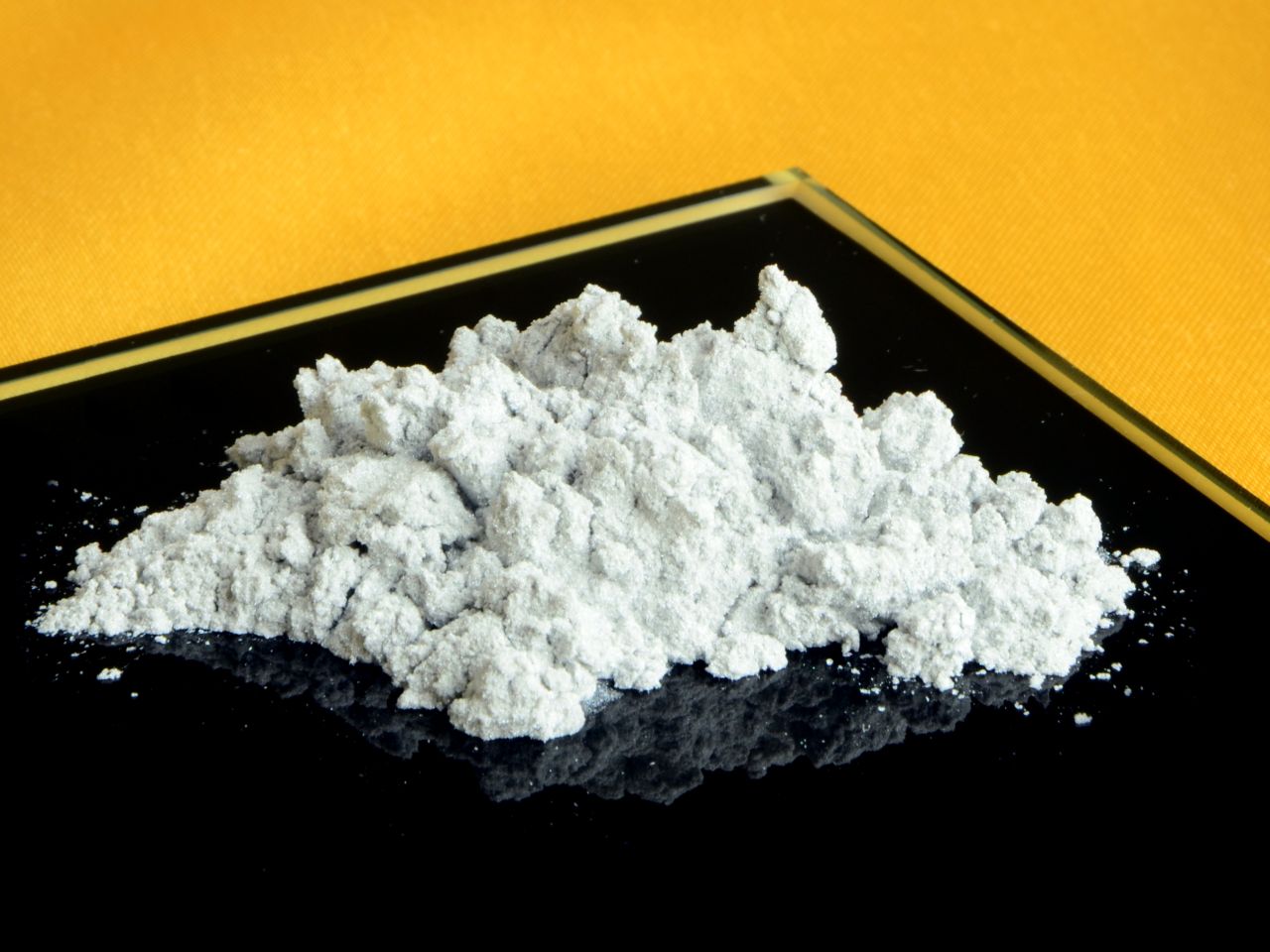food colouring silver shiny 10g
