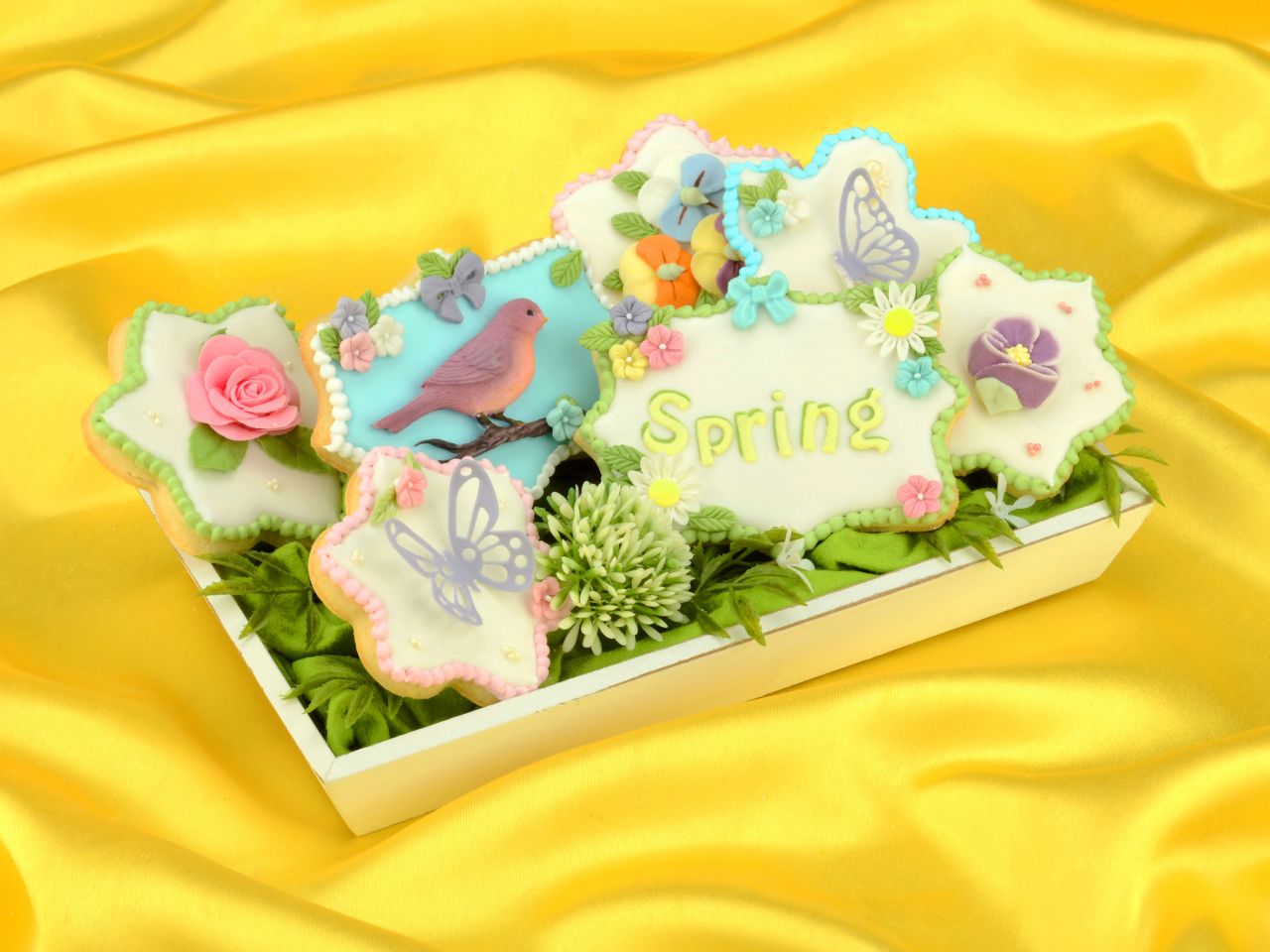 wilton plaque fondant cut outs set