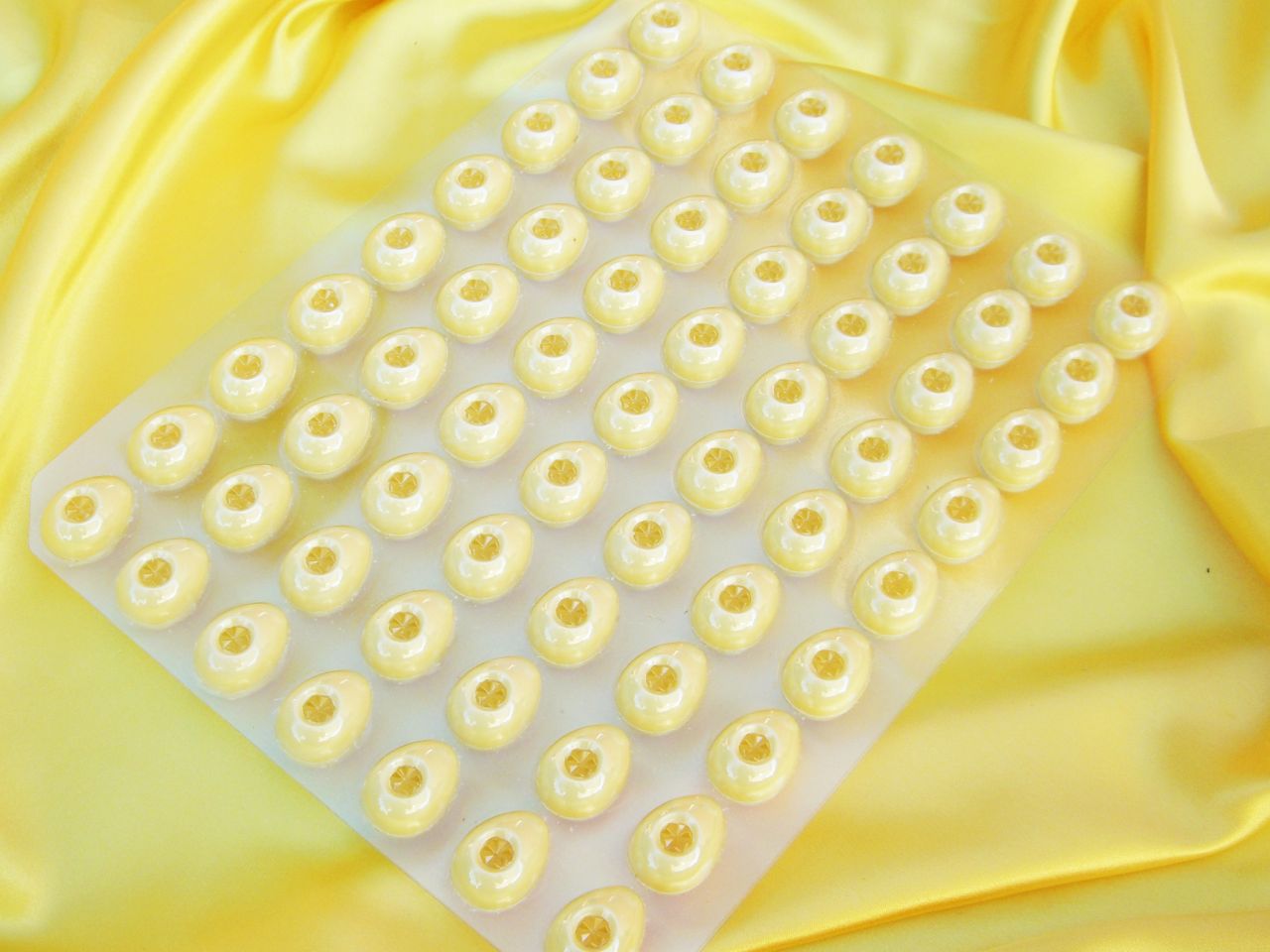 1 sheet hollow eggs mini white