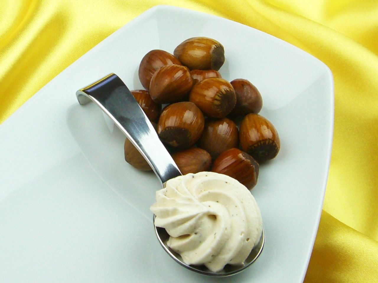 cream stabilizer fond hazelnut 100g