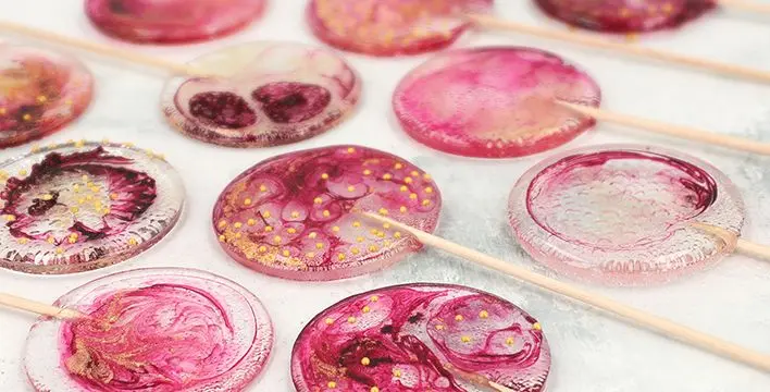 https://sw6.pati-versand.de/media/6e/73/5d/1766676790/Arbeiten-mit-Isomalt_800x800@2x.webp?ts=1766676790