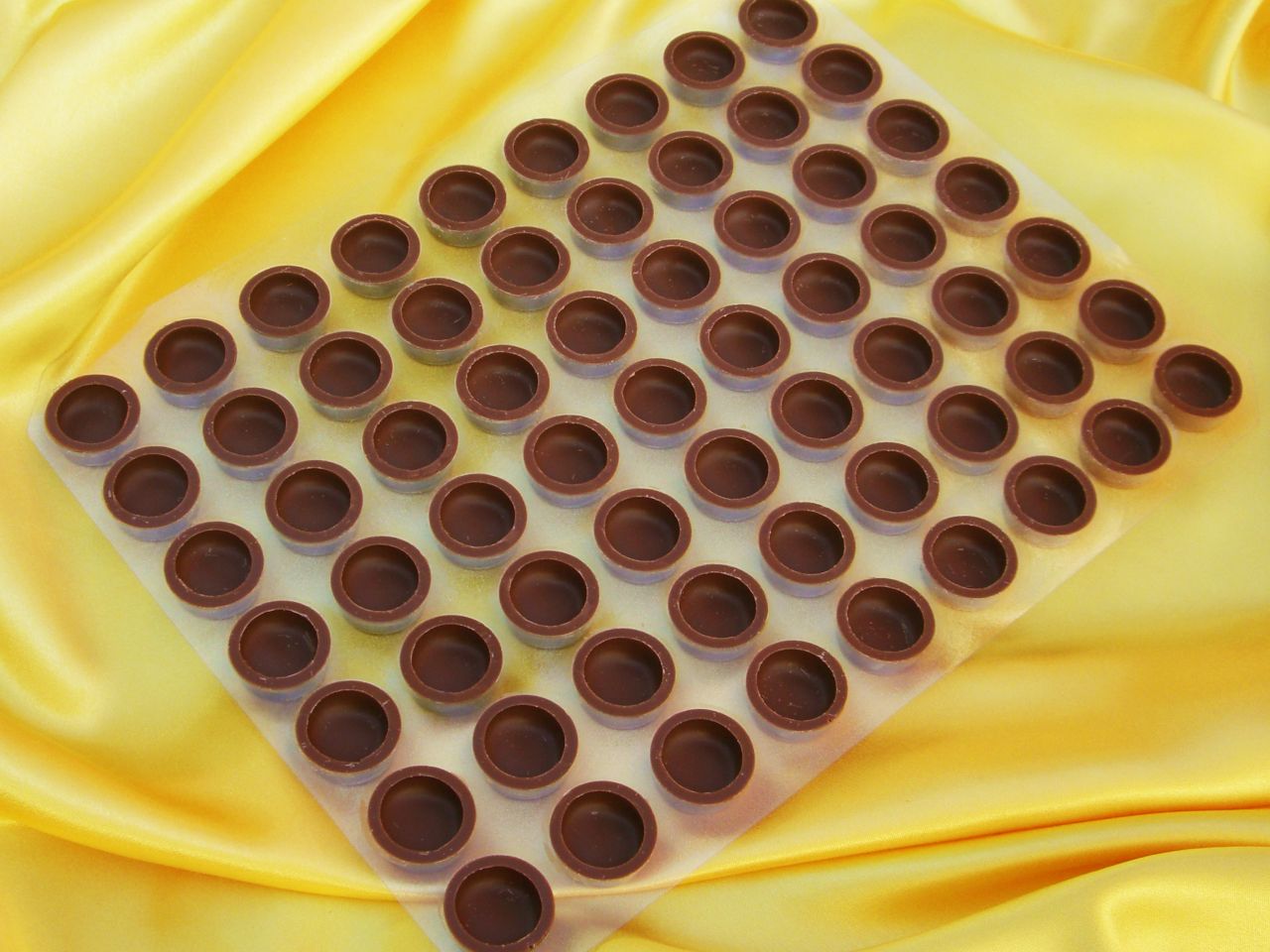 1 sheet circular shells flat milk