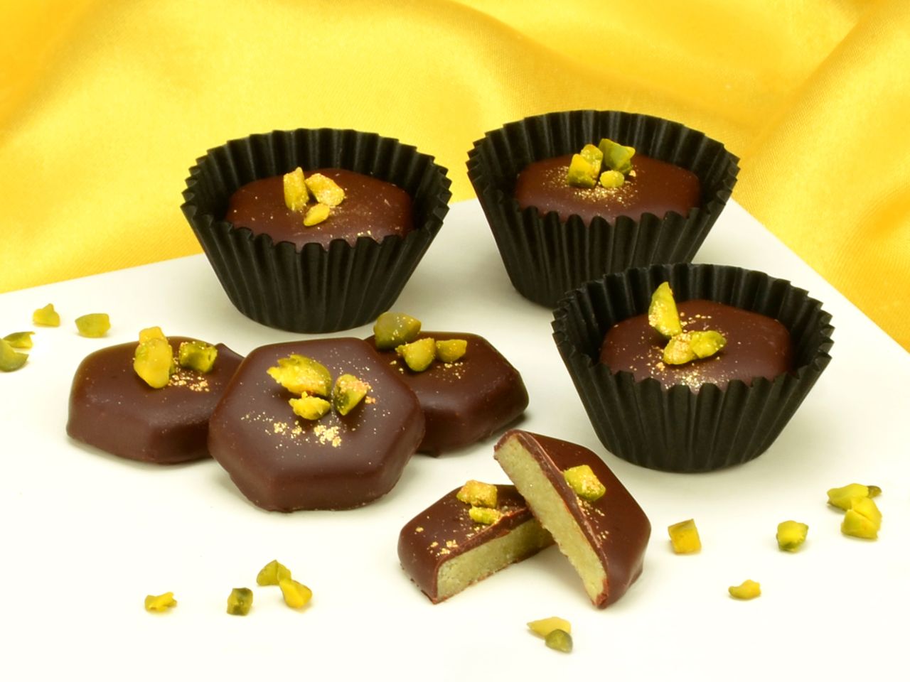 pralinenset pistazien marzipan pralinen