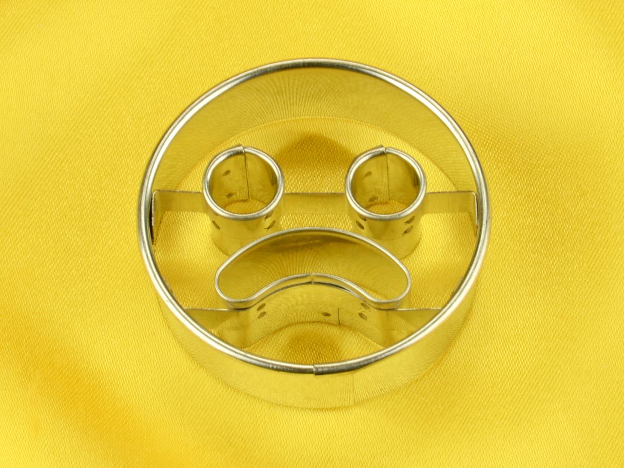 ausstecher frowning face 5cm