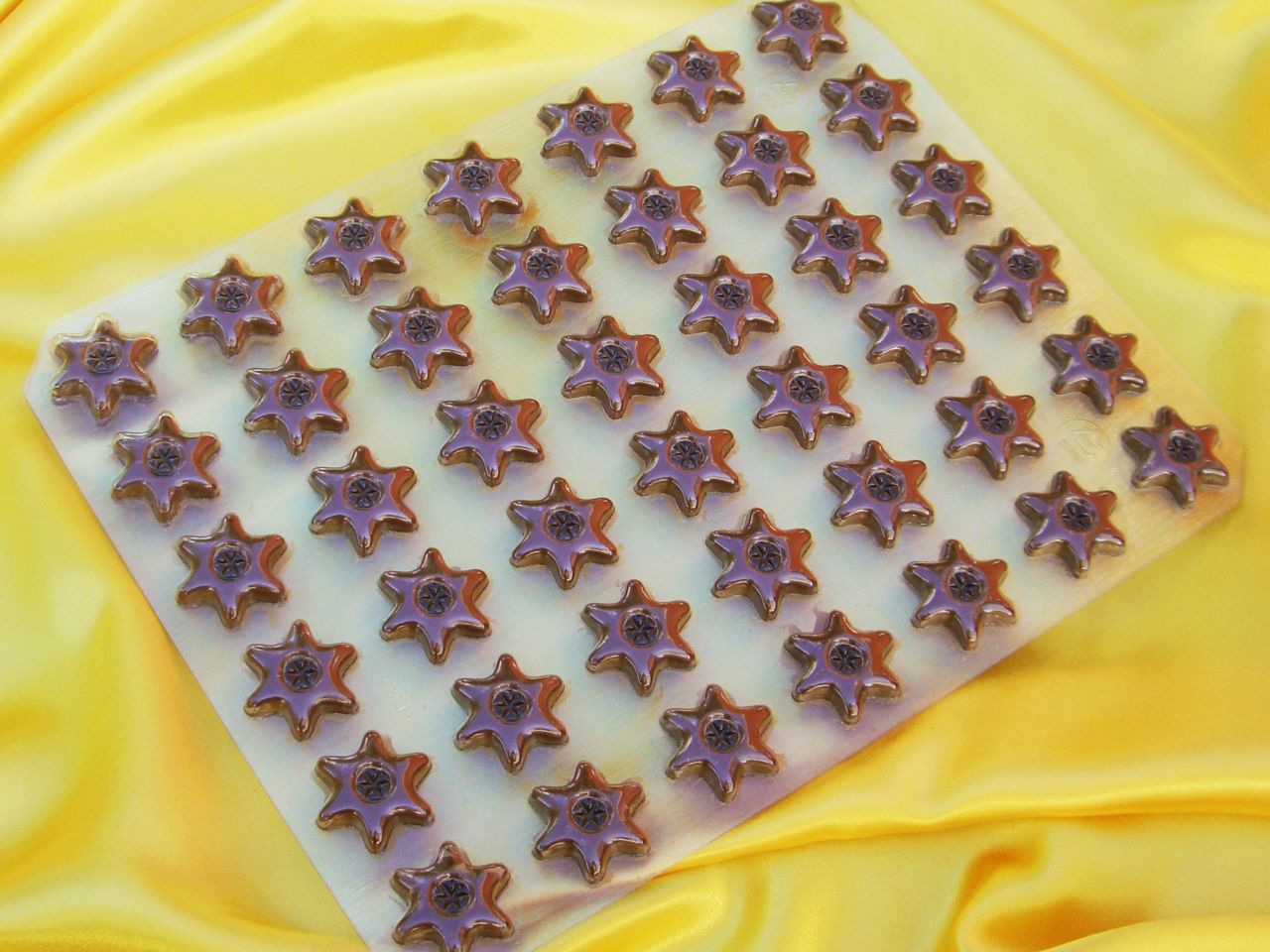 1 sheet hollow star milk