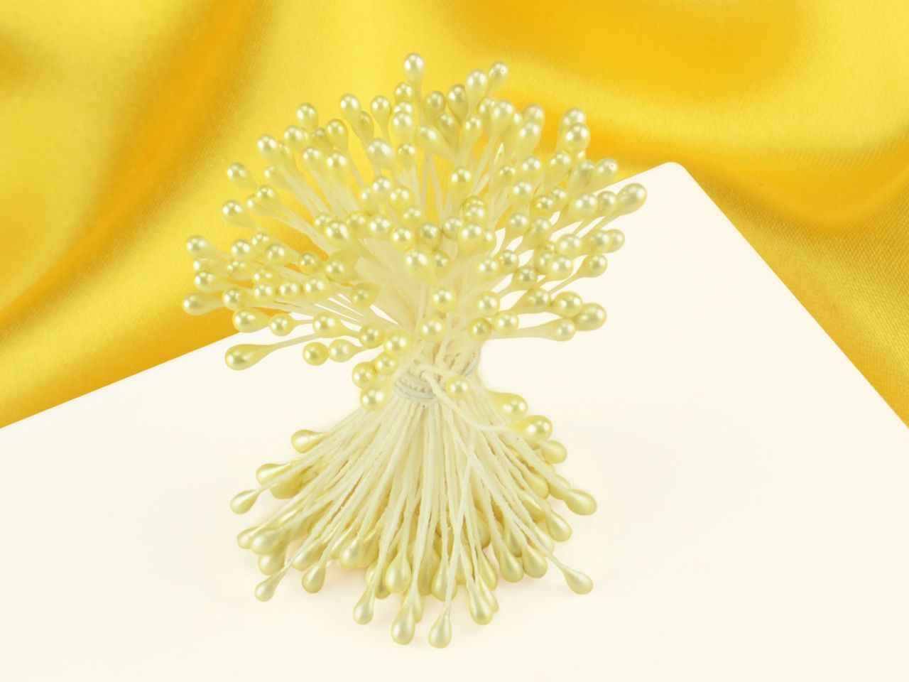 flower stamens yellow 120 pieces