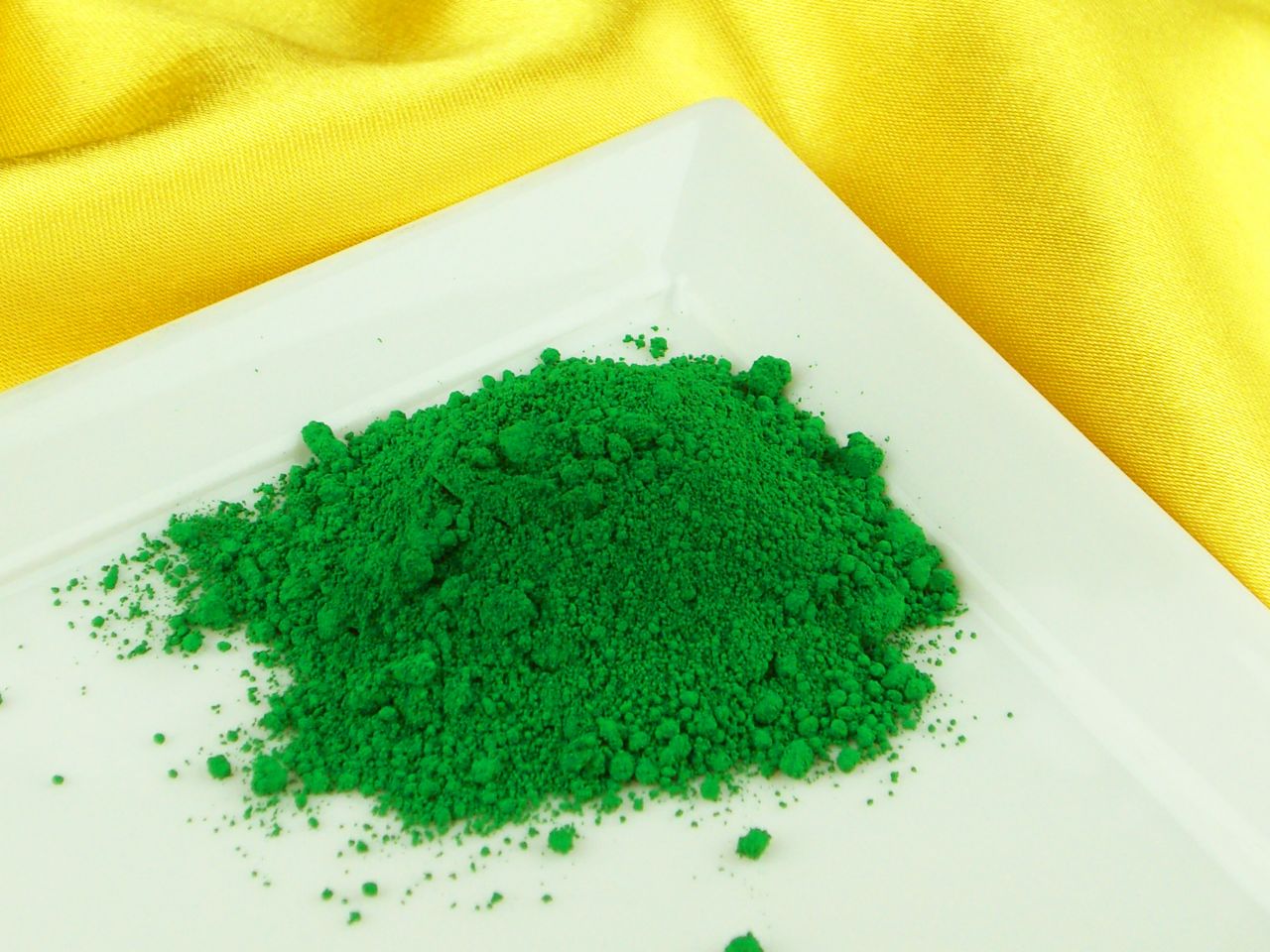 food colouring green liposoluble 10g