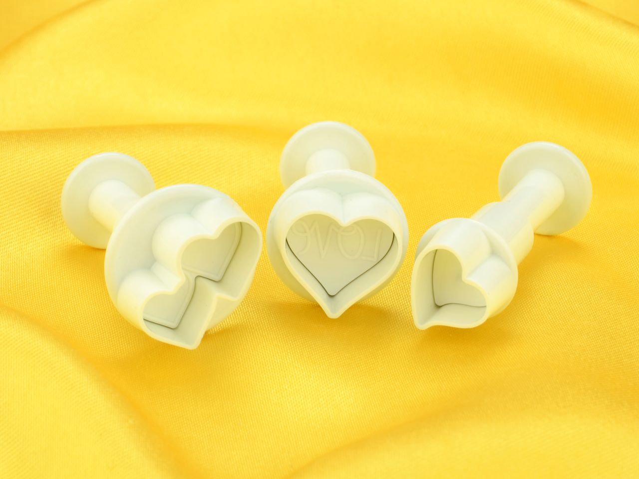 plunger cutter mini hearts set