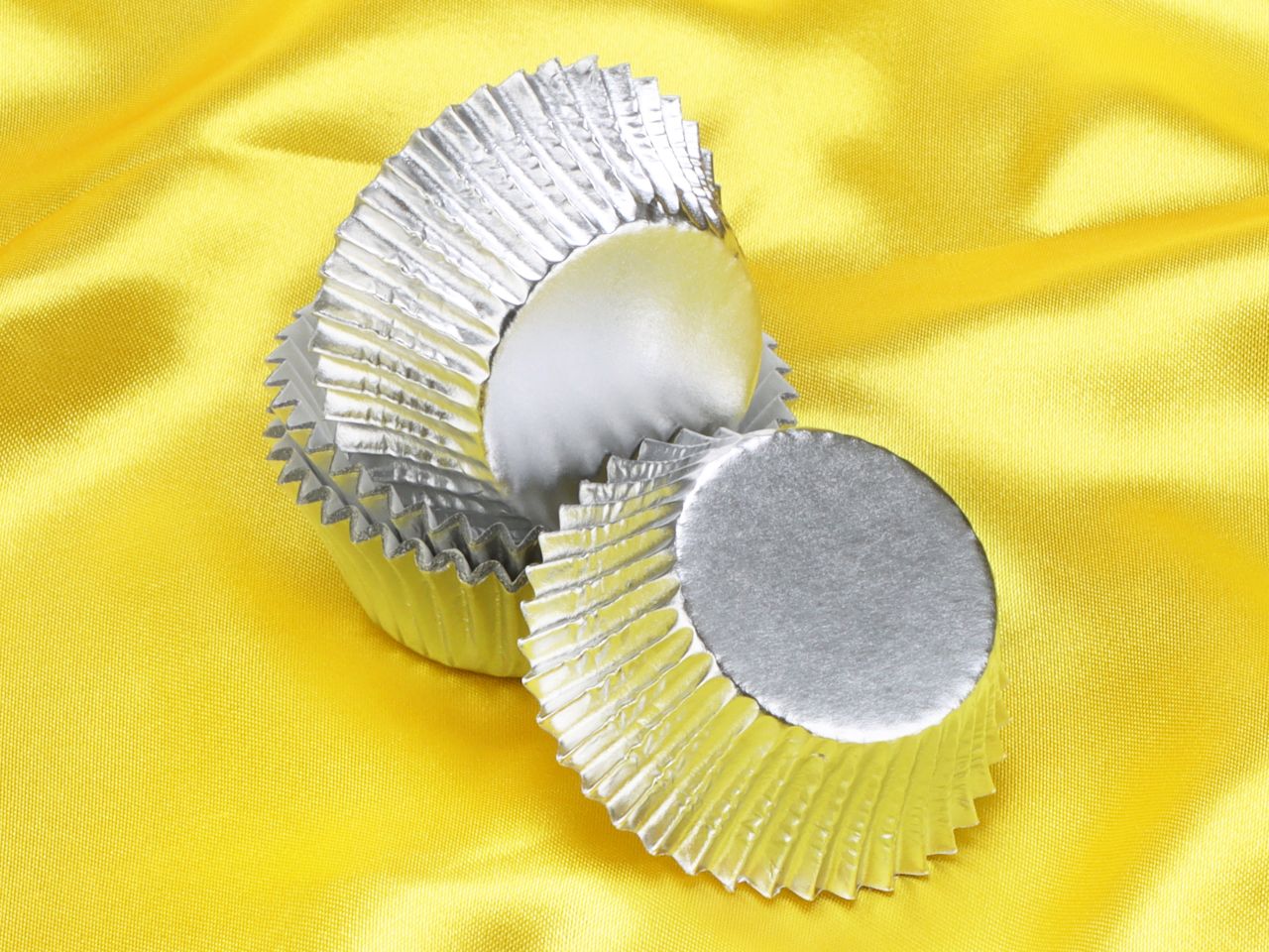 mini muffin cups foil silver 36 pieces