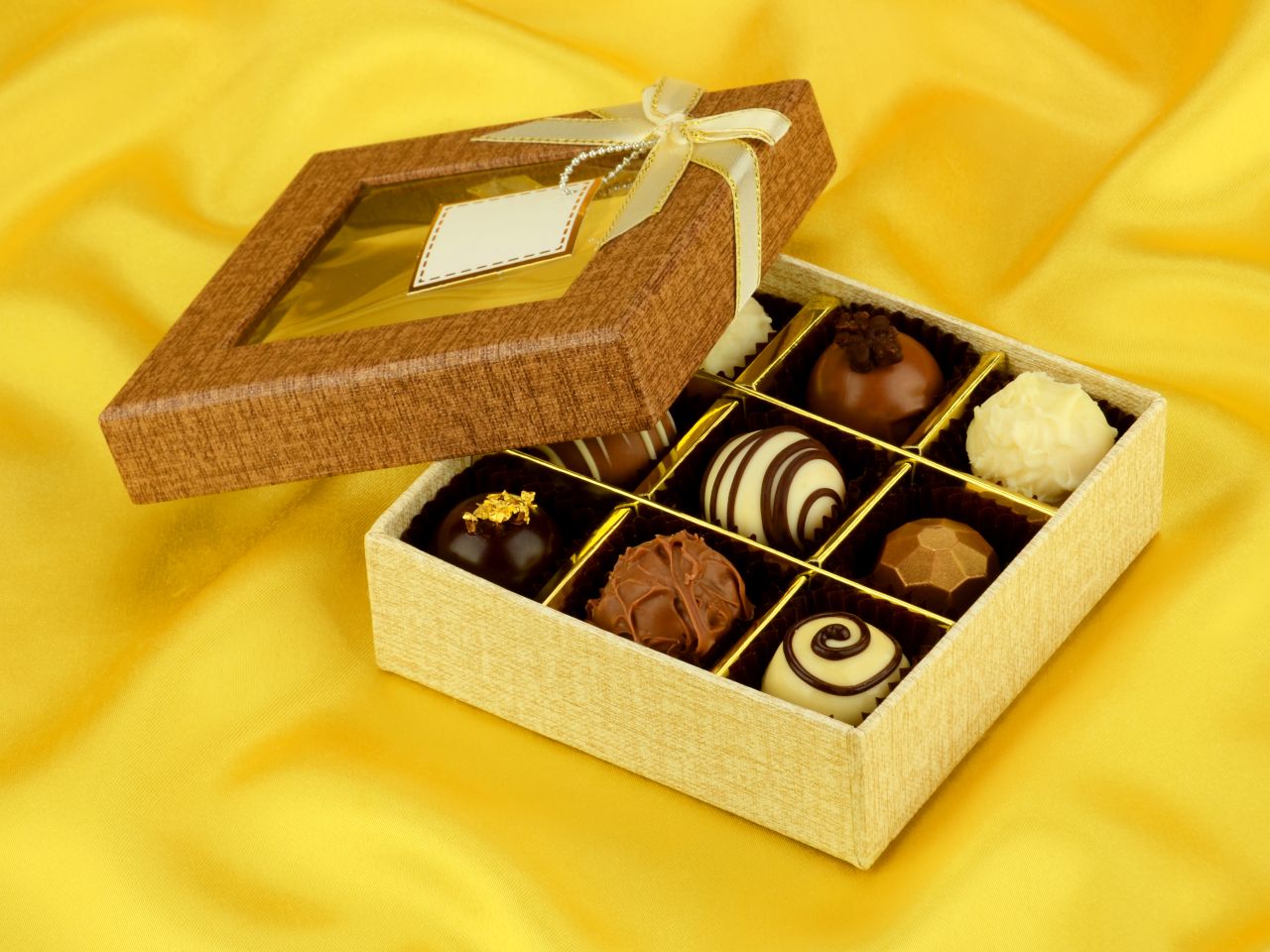 chocolate case treasure fuer 9 pralinen